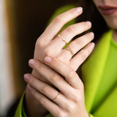 RUEDESMILLE | Anello Fedina Zigrinata Stella e Diamanti Lab Grown oro 18Kt - immagine 3